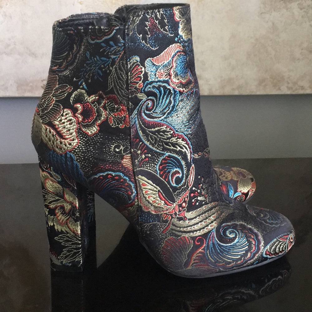 Bamboo booties